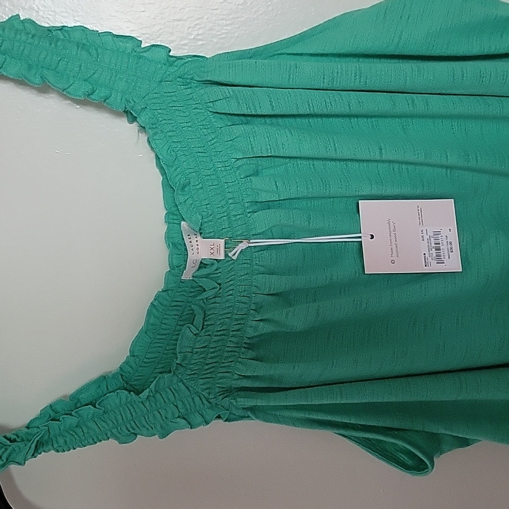 Women's Smocked Top - Picture 3 of 4